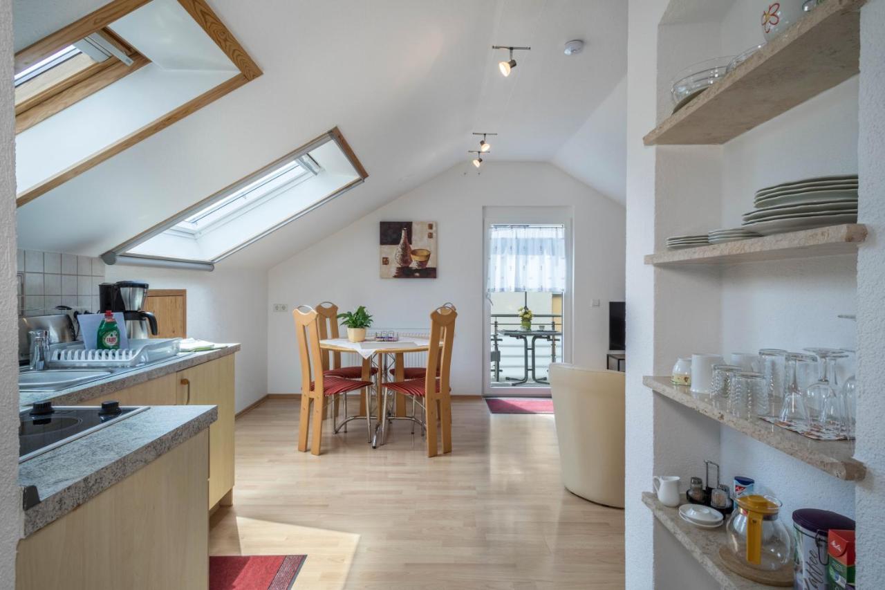 Haus Schussenblick Dg Apartamento Eriskirch Exterior foto