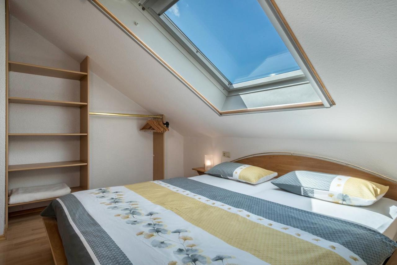 Haus Schussenblick Dg Apartamento Eriskirch Exterior foto